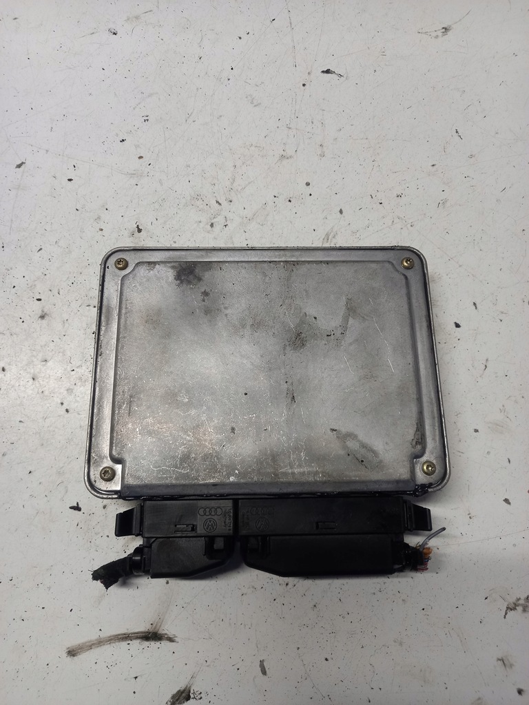 фото №5, Бортовой компьютер блок управления двигателя audi a4 b5 038906018el