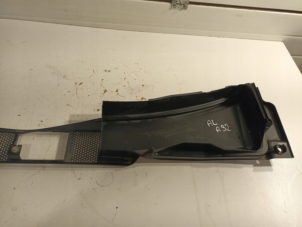 фото №6, Жабо пластиковий audi a4 b8 a5 8t 8k1819447