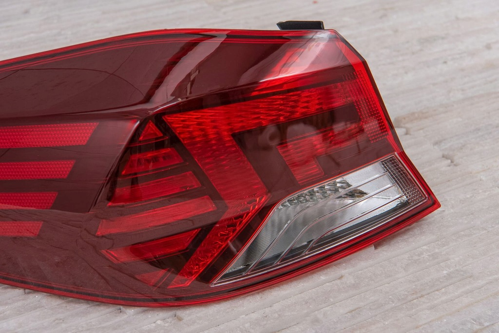 фото №12, Hyundai elantra vi ad 2018-2020 кузовная лампа задняя левая 92401f2500