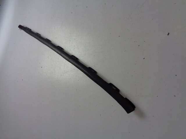 фото №1, Молдинг ущільнювач правий задня peugeot 208 i 2014 rok