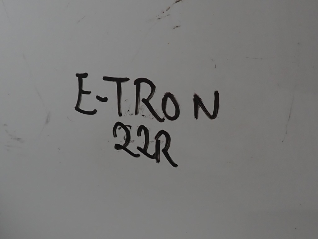 Бампер задний  задний kompletny оригинал pdc audi e-tron 55 22r Киев