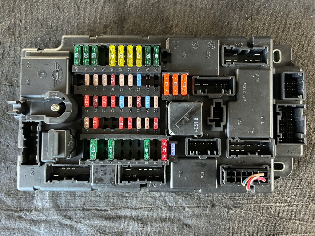 Купить Mini cooper r58 1.6t коробка модуль bsi