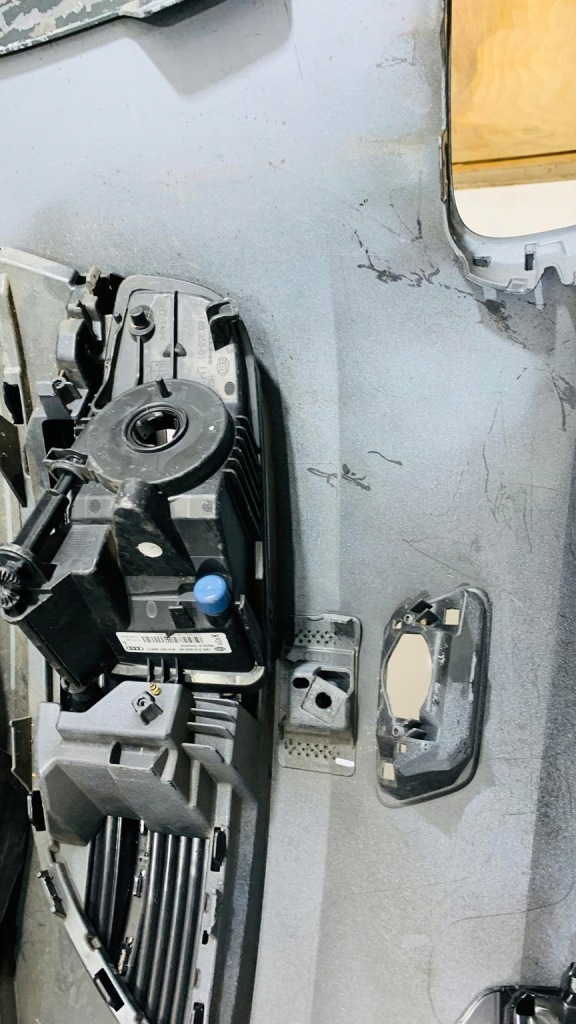 Бампер решітка радіатора audi a3 8v3 8va 12- Недорого