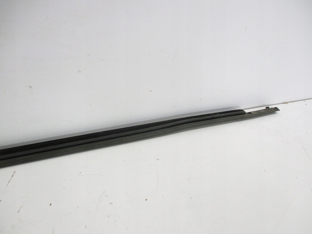 фото №5, Fiat linea молдинг стекло уплотнитель перед правая