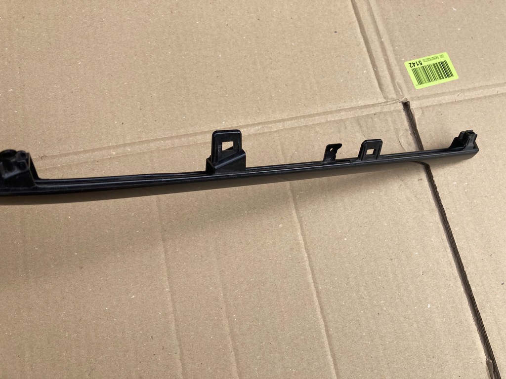 фото №6, Toyota corolla e21 19 молдинг бампера права