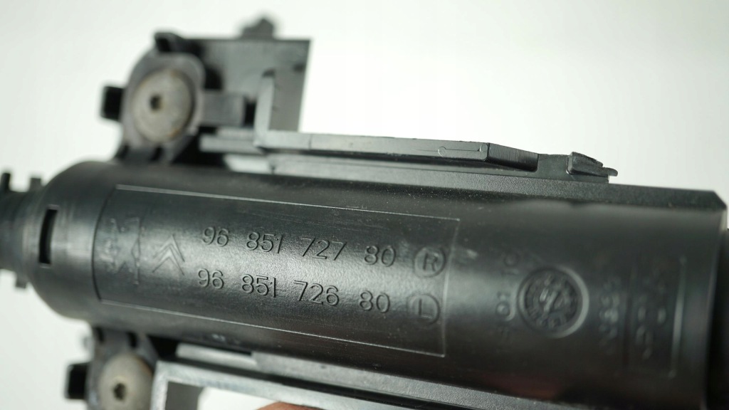 фото №7, Омыватель насадка лампы перед peugeot 3008 i 1 09-13 9685172780 9685172680