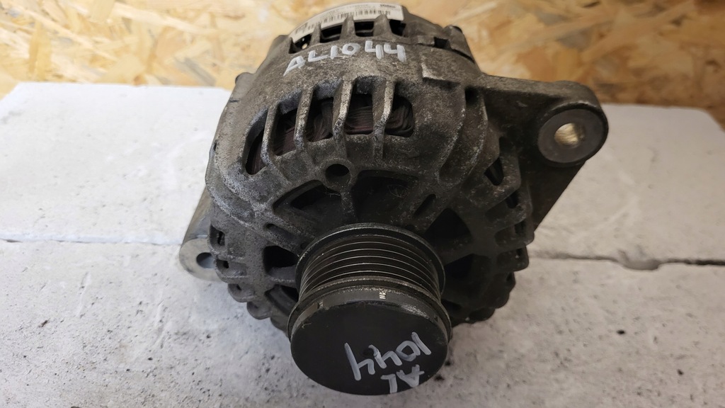 фото №1, Генератор opel insignia a lift 2.0cdti 13588306