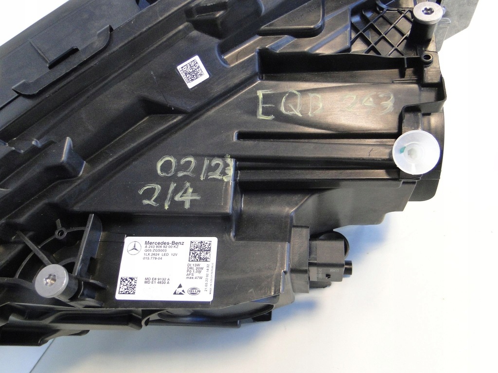 фото №12, Mercedes eqb x243 243 лампа передня права led