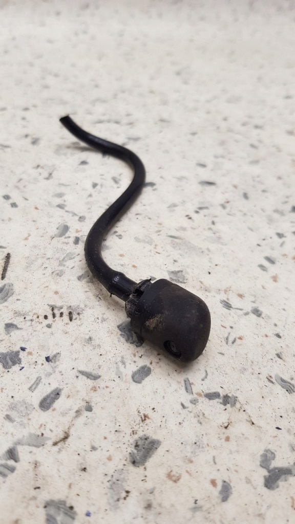 фото №1, Насадка распылителя стекло задняя kia carnival i ii