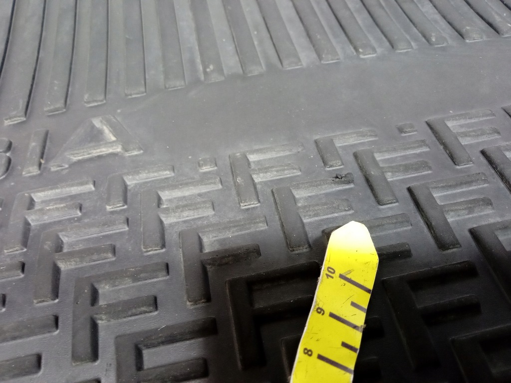 фото №11, Skoda fabia iii kombi обшивка коврики комплект 4 штуки