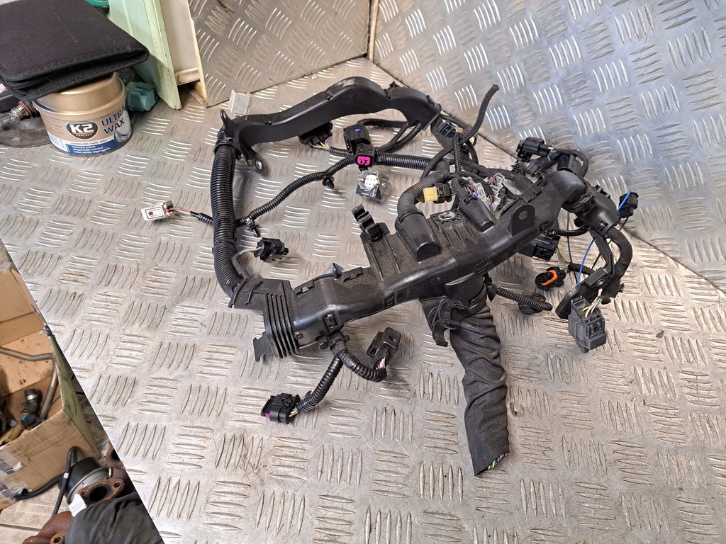 фото №7, Volvo xc40 2.0 t5 d4204t14 190km электропроводка двигателя