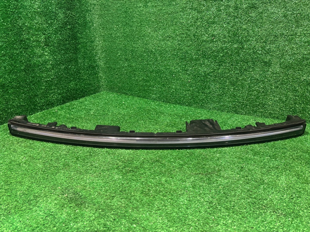 Купити Накладка лампа led drl передня mercedes eqa h243 a243 a2439063200