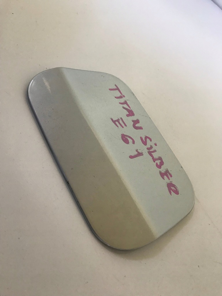 Купить Bmw e61 крышка топлива titansilber 354