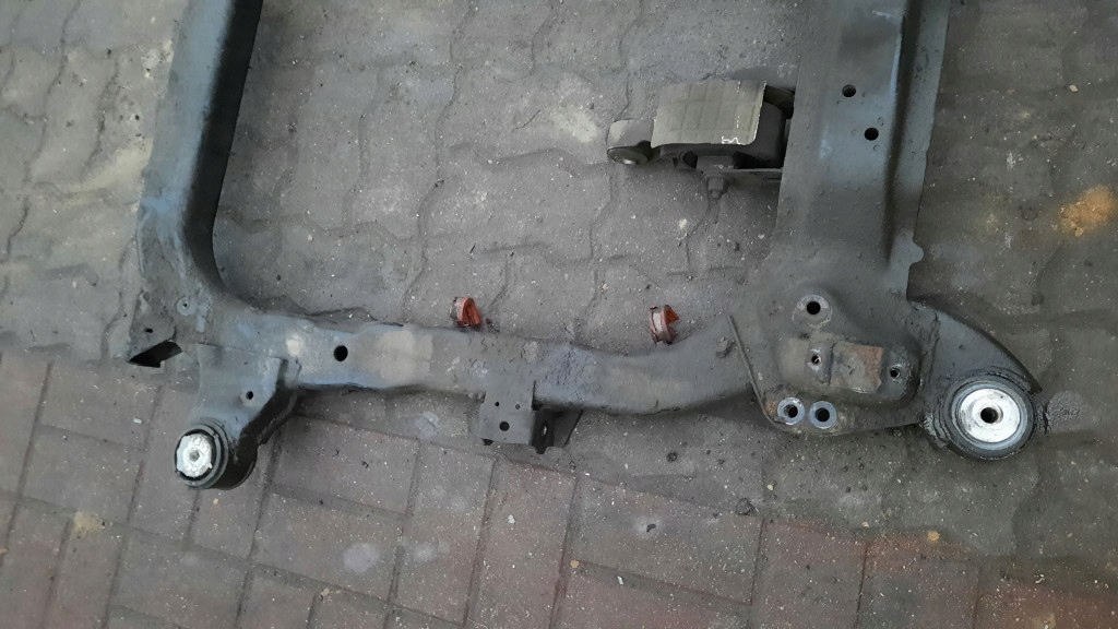 фото №3, Подрамник перед saab 93 04r 2.2d