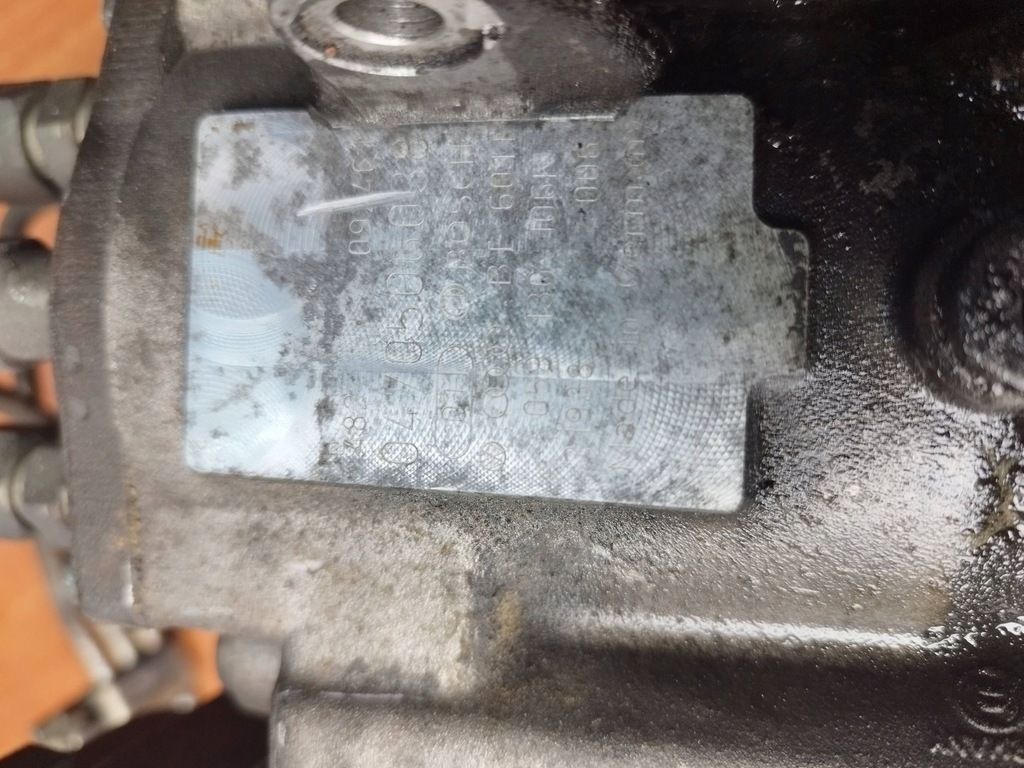 фото №6, Насос упорскування audi 0470506038 059130106k