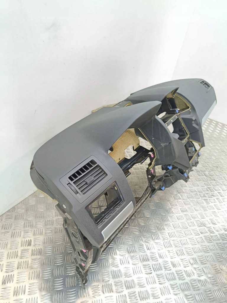 Opel zafira b 2009 приборная панель приборная Киев