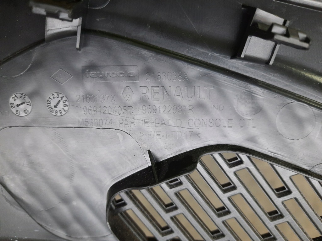 фото №11, Clio v тунель середній usb kompletny