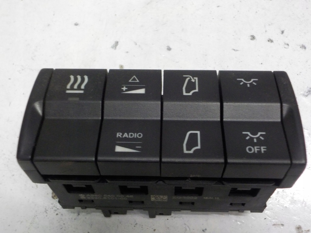 фото №1, Actros mp4 панель переключатели