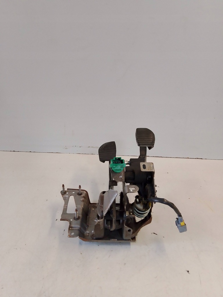 фото №3, Citroen c4 ii b7 педаль зчеплення гальма