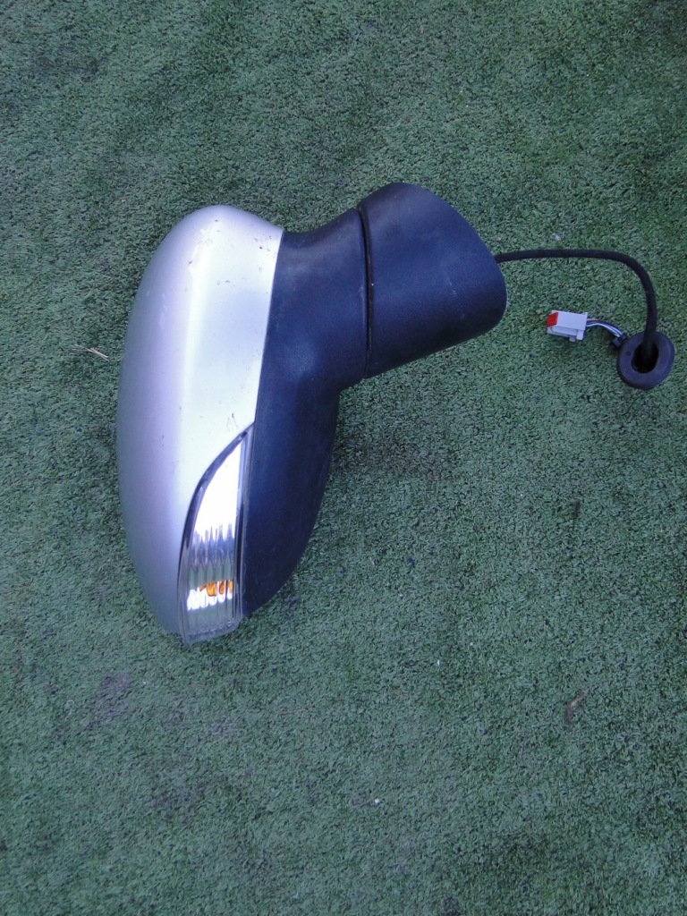 фото №1, Ford fiesta mk7 6 vi зеркало правое 6c