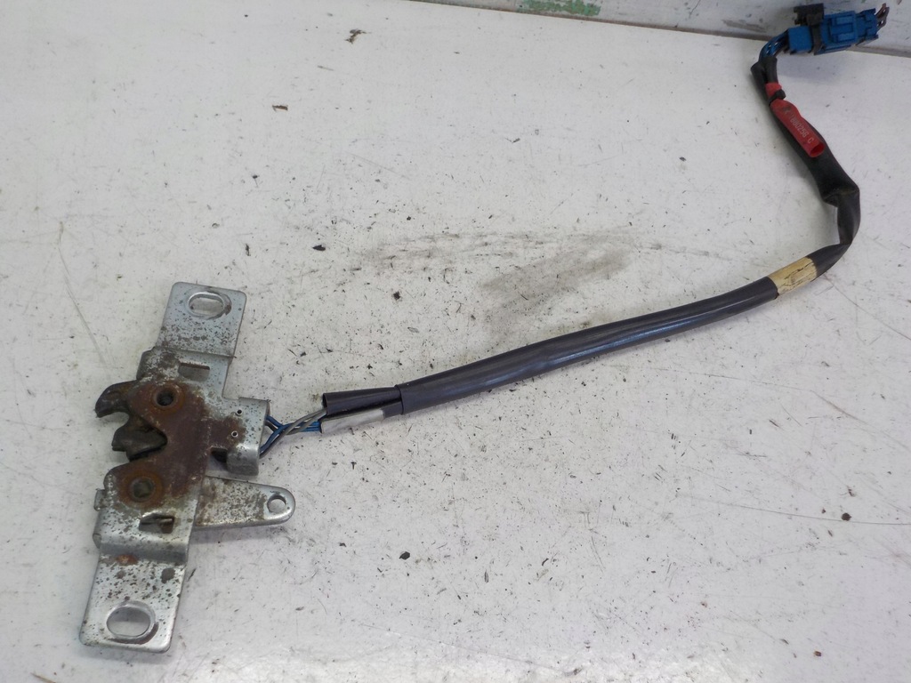 фото №1, Scania замок бардачка