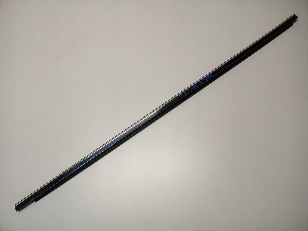 фото №1, Молдинг ущільнювач лівий задня хром renault megane iv kombi