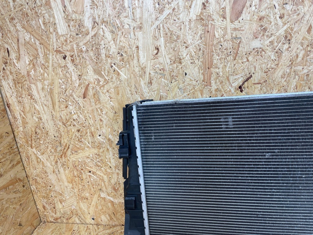 Радиатор воды bmw f39 f40 f45 f48 mini f55 f56 f57 f60 7617639 с Разборки