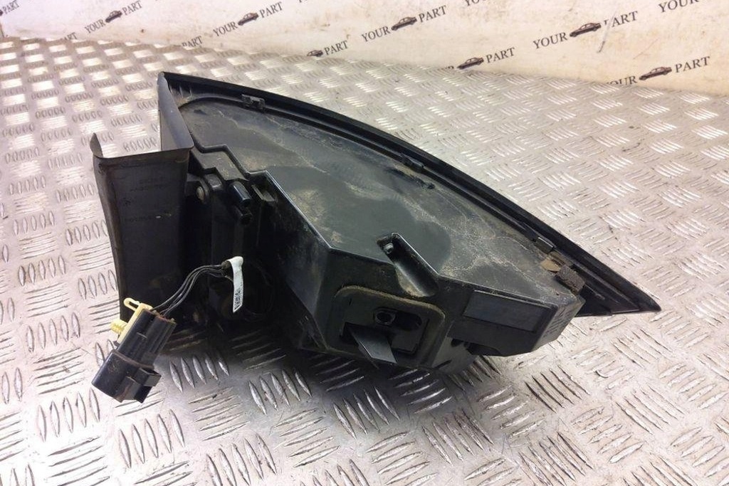 фото №12, Лампа левая задняя land rover discovery iv l319 fk7213405ch 2.0l дизель