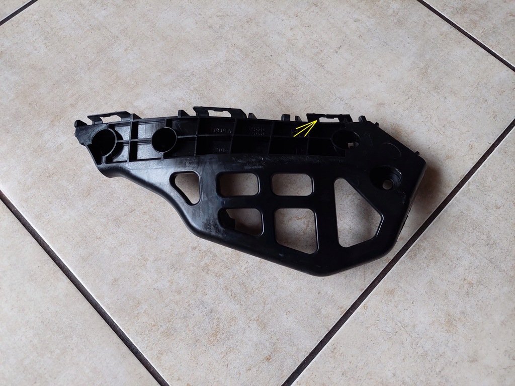 фото №6, Направляющая крыла - перед - toyota auris ii - lift