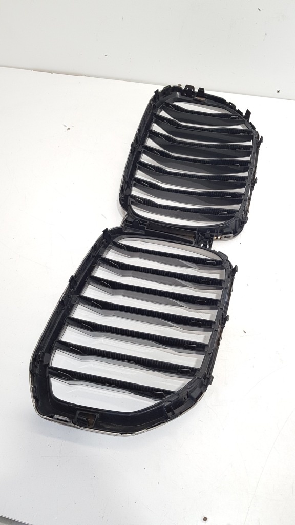 фото №5, Bmw g05 x5 x6 g06 m решётка радиатора решётка радиатора решётки радиатора satyna идеальное состояние