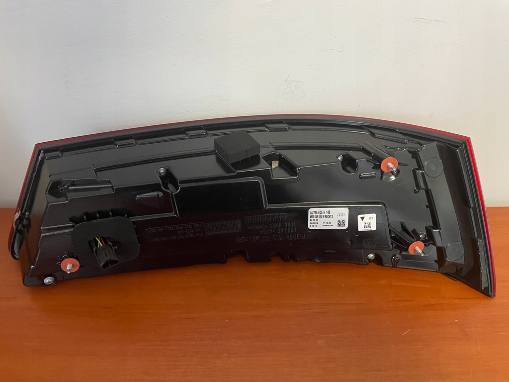 фото №10, Лампа задня задня права matrix led audi q7 sq7 2019r 4m0945094e