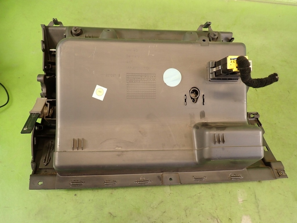 фото №9, Бардачок пассажира vw touran i 04r 1t1857101a 1t1857097b