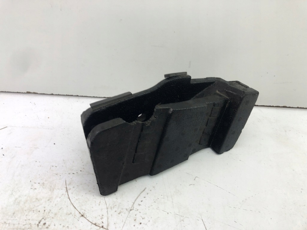 фото №8, Vw tiguan 5n шумоизоляция пенополистирол порог 5n0868698