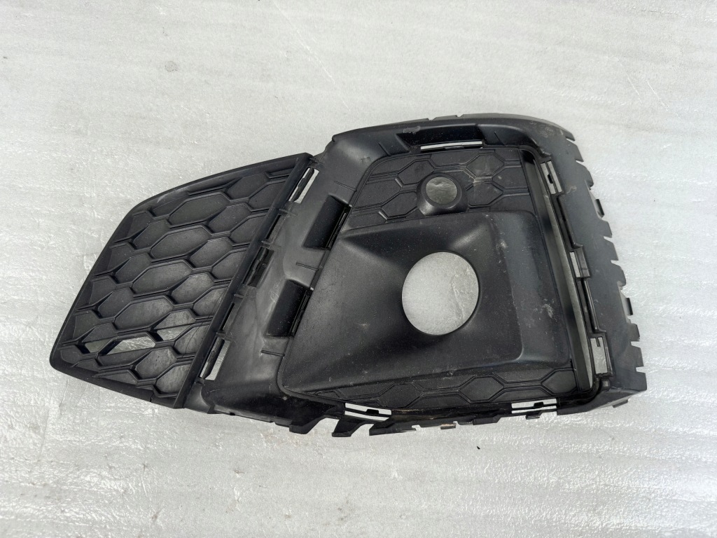 фото №1, Audi a5 lift левая решётка бампера