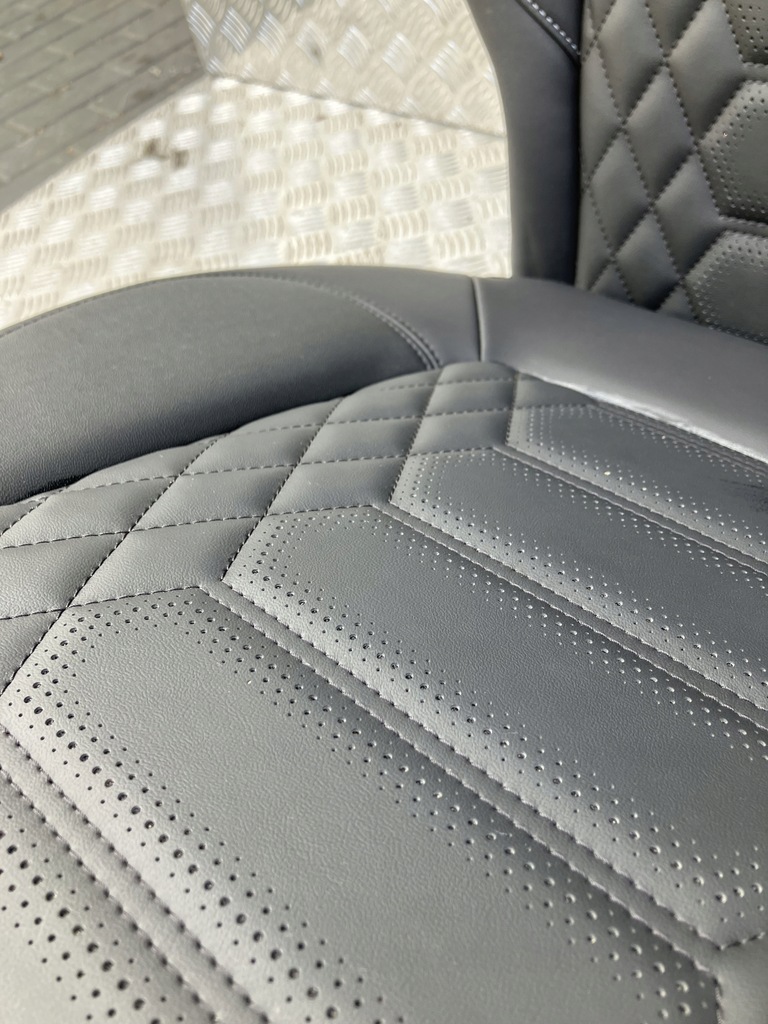 фото №9, Сидіння перед заднє сидіння обшивки шкіра vignale ford puma mk2