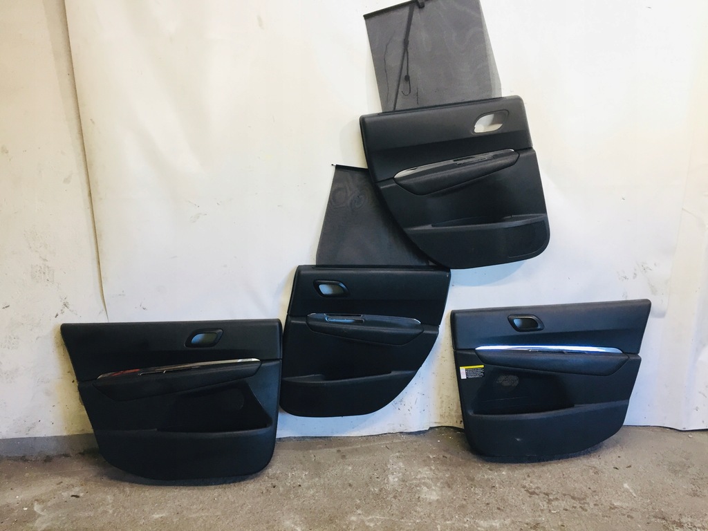 фото №11, Сиденья заднее сиденье czarna кожа обшивки peugeot 3008 #92