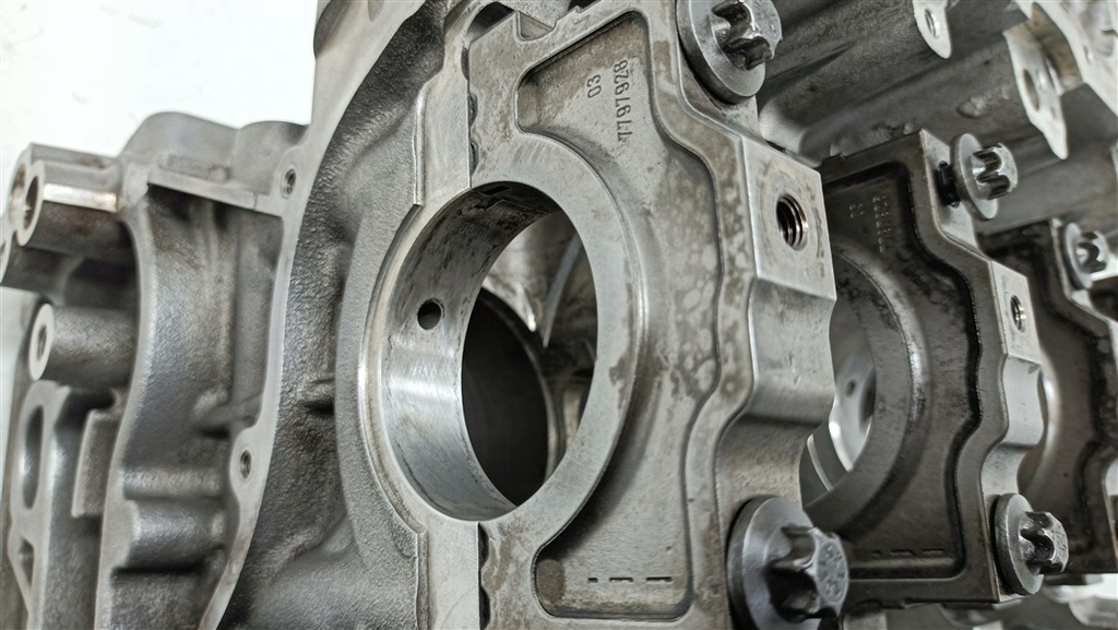 фото №14, Блок двигуна номінал mini cooper f56 f55 bmw x1 x2 f48 b37 b37c15a 1.5d