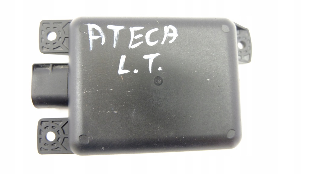 Seat ateca модуль радар ассистент поперечина 5q0907685b Цена