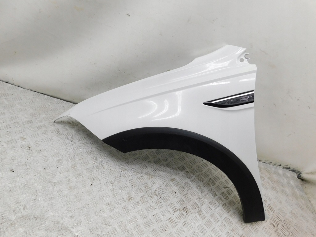 фото №1, Крыло / молдинг крыла левая перед r-line - vw taigo 2g7 lc9a