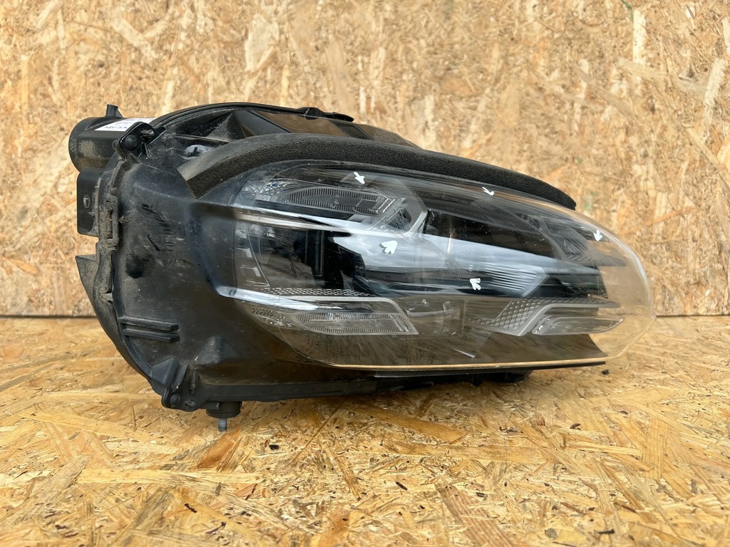 фото №8, Porsche taycan 9j1 2020 лампы передние