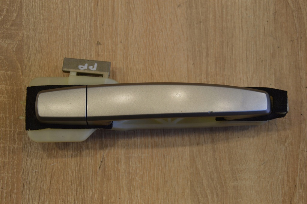 фото №1, Ручка наружная правый перед captiva szaro-srebrn