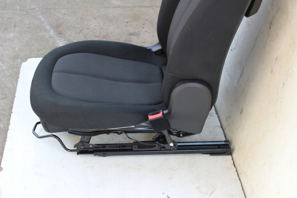 фото №5, Сиденье пассажира bmw x1 f48 17r