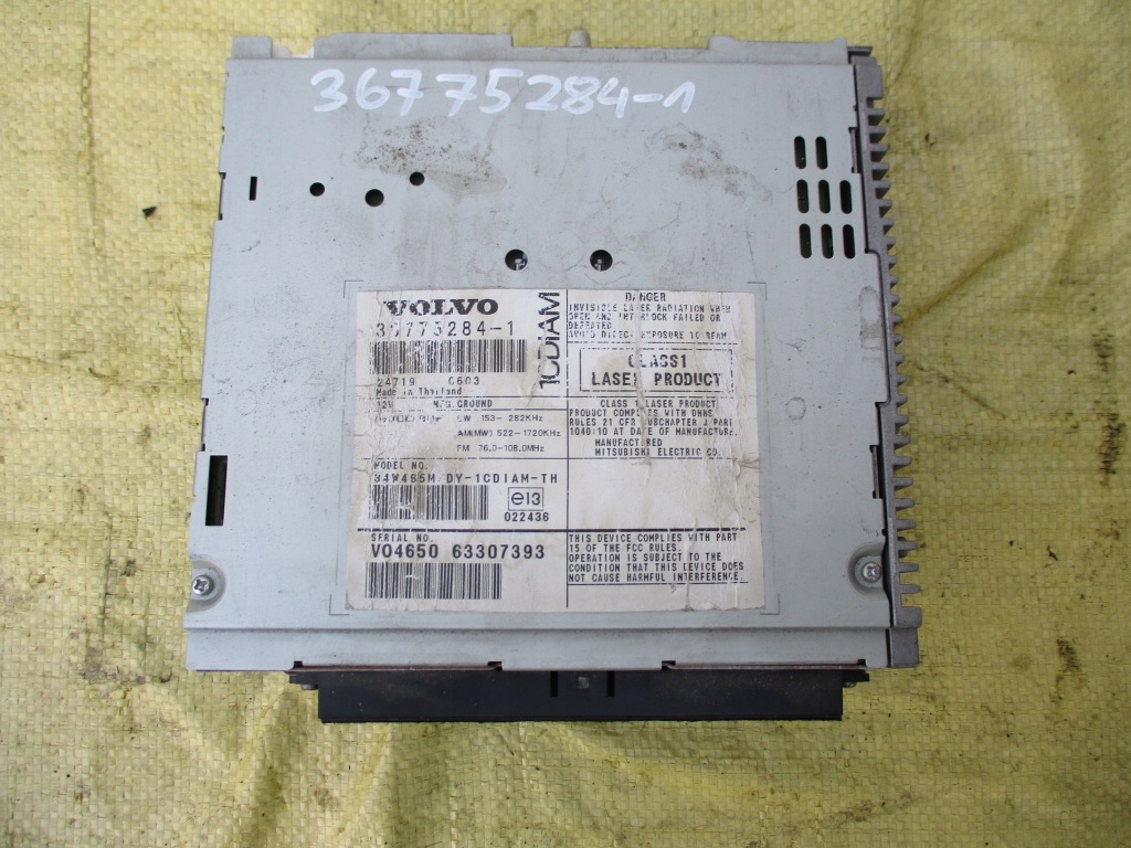 фото №2, Volvo v50 радио считыватель дисков cd 36775284-1