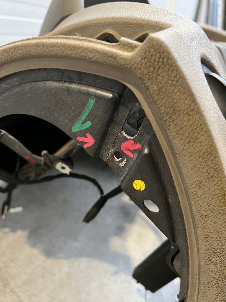 фото №7, Приборная панель консоль подушка безопасности ремни audi q7 4l