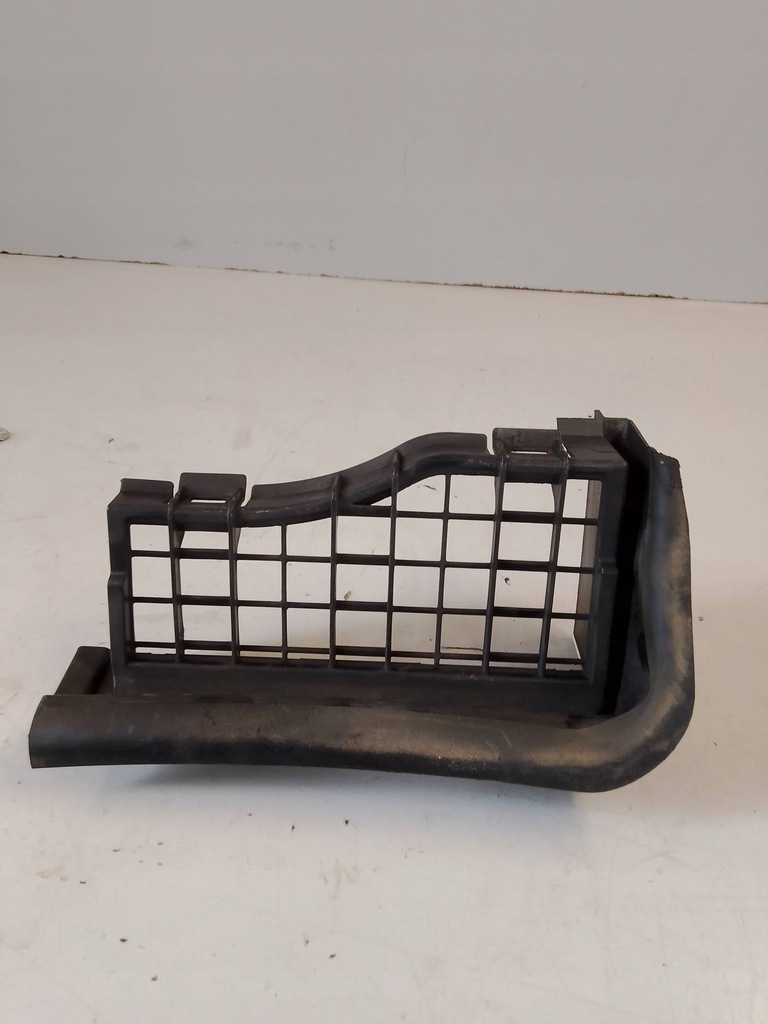 фото №1, Mercedes w176 решётка впуск воздуха a17663000413