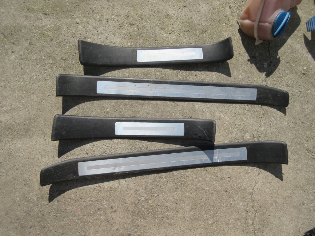 фото №1, Накладки audi a4 b7 накладки порогові комплект