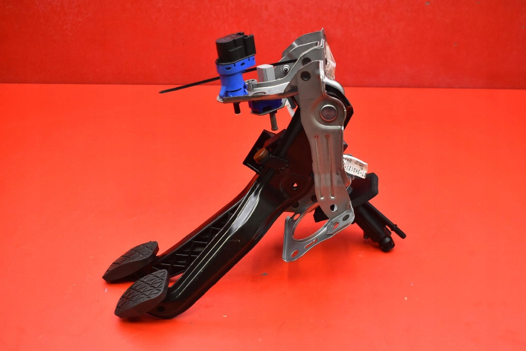 фото №5, Педаль педали сцепление тормоз mazda mx5 mx-5 4 iv nd 2.0 15-18