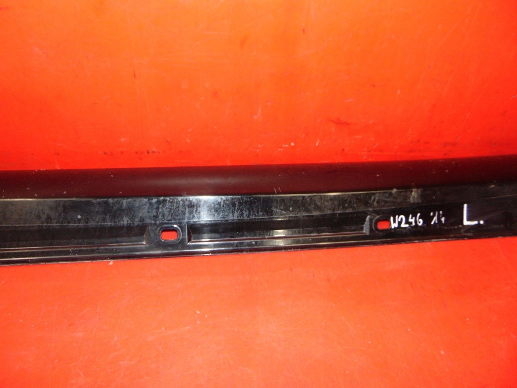 фото №10, Mercedes w246 b klasa молдинг накладка порог левая