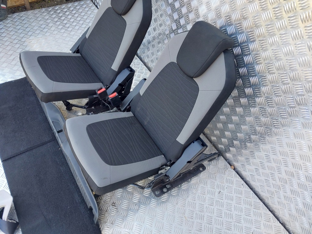 фото №4, Сиденья задняя правый левый ремни 3-rząd citroen c4 grand picasso ii