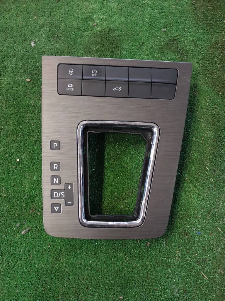 фото №1, Skoda octavia 3 iii панель перемикачів рамка передач